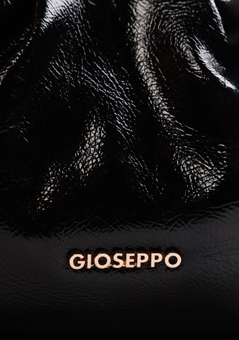 3 Bolso bandolera negro charol Gioseppo 80646