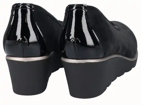Mocasín negro de cuña D'Chicas 3760