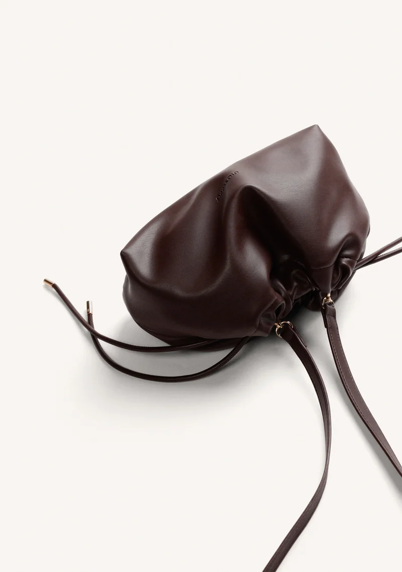 Bolso bucket marrón chocolate Gioseppo 80649