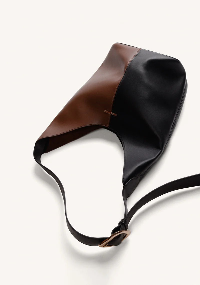 Bolso bucket negro y marrón Gioseppo 80654