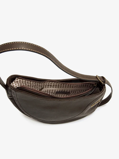 5 Bolso hobo marrón Mustang Egers